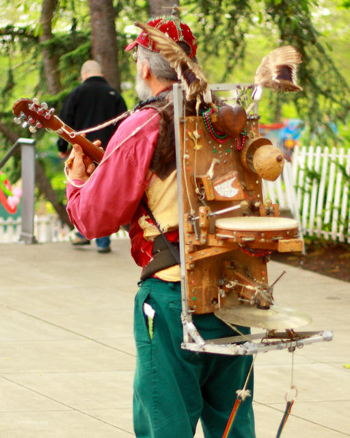 Человек-оркестр Человек-оркестр